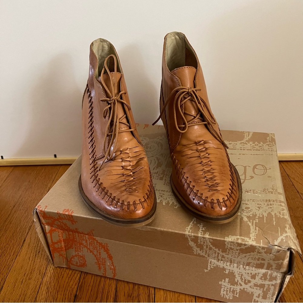 Latigo Tan Leather Lace-Up Woven Ankle Boots